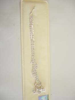 Simple-rhinestone-tikka-3